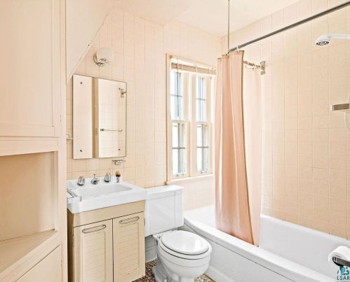 5418 London Rd, Duluth MN 55804-2511 exterior