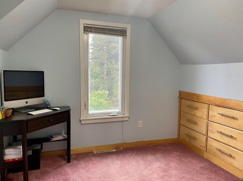 102 11 St, Duluth MN 55805-1554 exterior