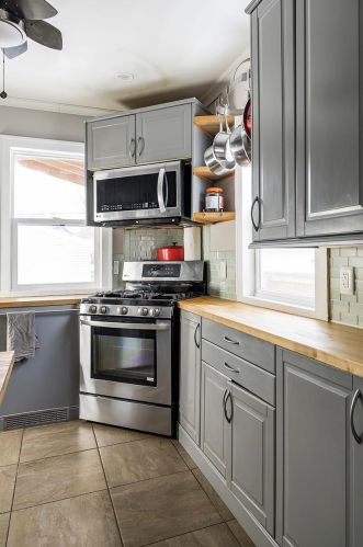 1657 Charles Ave, Saint Paul MN 55104-2226 exterior