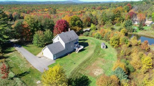 8 Graham Rd, Concord NH 03301-6900 exterior