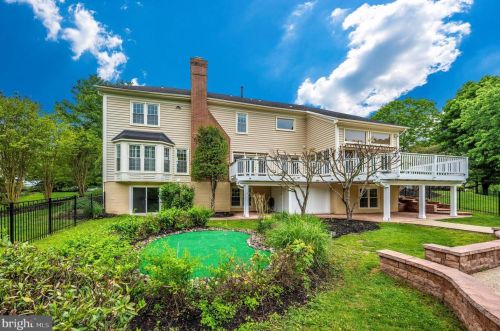 17531 Applewood Pl, Rockville MD 20855-1559 exterior