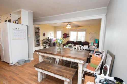 542 Trestle Rd, Locust Grove GA  30248-3416 exterior