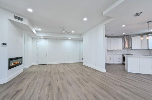 161 Colonade Cir, Naples FL 34103-8720 exterior