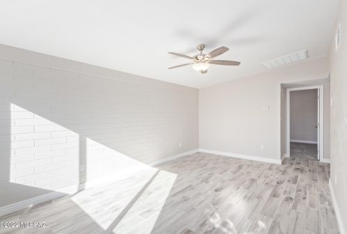 437 Kelso St, Tucson AZ  85705-4768 exterior