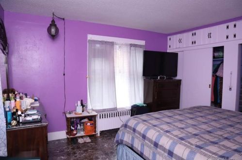 41 Loomis Ave, Windsor CT  06095-2804 exterior