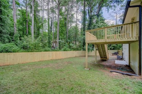 4393 Creek Valley Ct, Atlanta GA  30331-6515 exterior