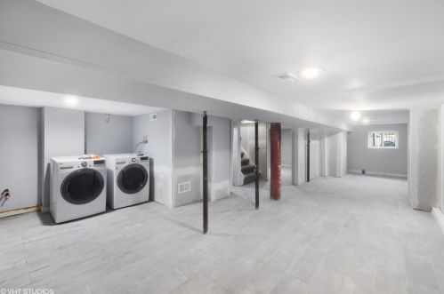 1237 Kedvale Ave, Chicago IL 60623-1223 exterior