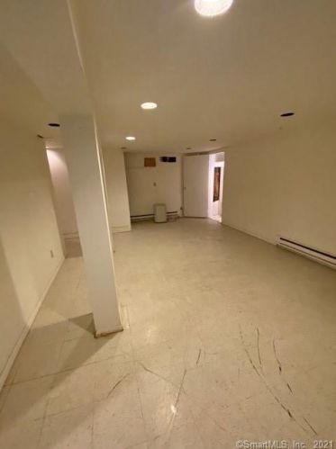 15 Anderson Rd, Norwalk CT 06851-2402 exterior