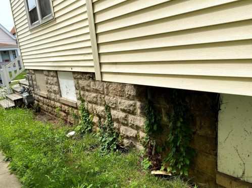 2926 17 St, Milwaukee WI 53206-2161 exterior