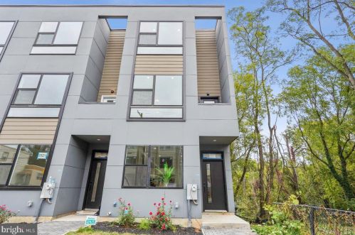 2527 Elvans Rd, Washington DC  20020-3508 exterior