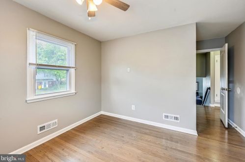 705 Mayo Rd, Glen Burnie MD 21061-4660 exterior