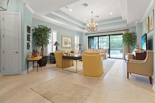 7405 Moorgate Point Way, Naples, FL 34113-5103