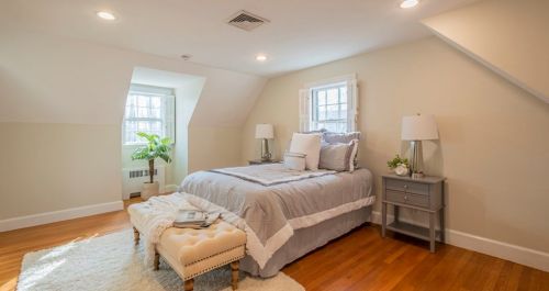 544 Quinobequin Rd, Newton MA 02468-2129 exterior