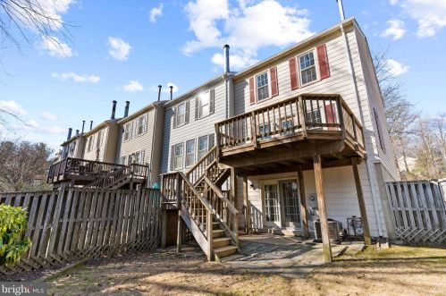 7449 Duddington Dr, Alexandria VA 22315-3849 exterior