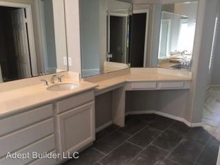 2828 Ballesteros Ln, Tustin CA  92782-1122 exterior