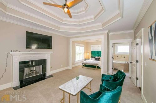 560 Morgan St, Atlanta GA 30308-2821 exterior