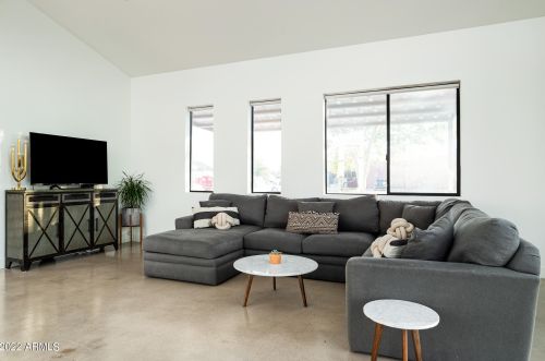 2505 14th St, Phoenix AZ 85006-1120 exterior