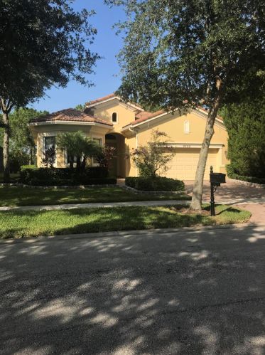 9592 Nuova Way, Fort Pierce, FL 34986-2830