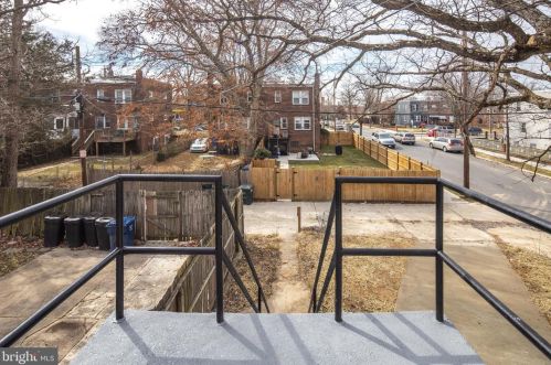 401 Newcomb St, Washington DC 20032-2655 exterior