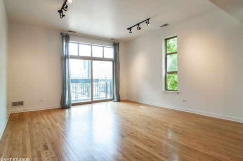 1910 State St, Chicago, IL 60616-5007