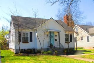 592 Longview Dr, Lexington KY  40503-1709 exterior