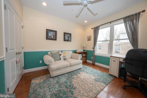 1505 Dickinson St, Philadelphia PA 19146-4830 exterior