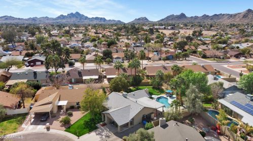 12440 27 Way, Phoenix AZ 85032-1652 exterior