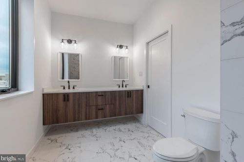 2526 Gordon St, Philadelphia PA 19132-4217 exterior