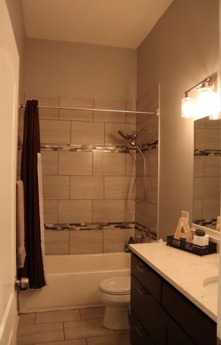 559 37th St, Chicago IL 60609-1063 exterior