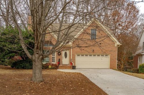 4411 Driftwater Rd, Duluth GA 30096-6244 exterior