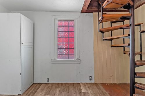 200 Main St, Pittsburgh PA 15215-2447 exterior