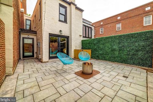 1011 Duke St, Alexandria VA 22314-3402 exterior