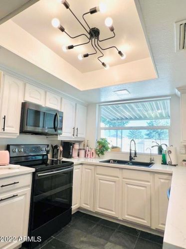 2451 Emile Zola Ave, Phoenix AZ 85032-6225 exterior