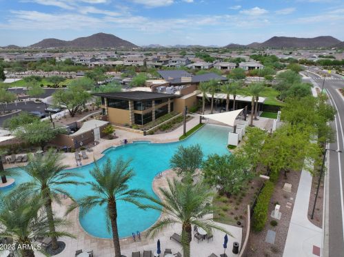 22034 28 Pl, Phoenix AZ 85008-4702 exterior