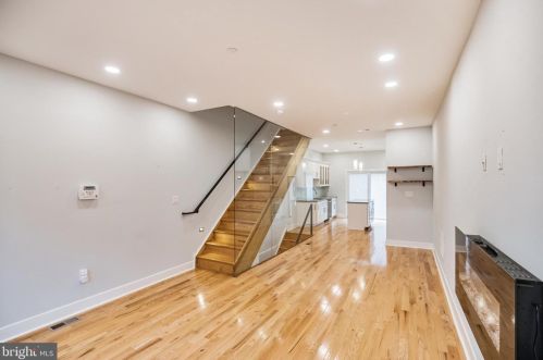 2036 Gerritt St, Philadelphia, PA 19146-4518