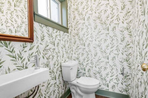 407 Center Ave, Pittsburgh PA  15215-3022 exterior