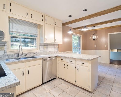 415 Amberidge Trl, Atlanta GA  30328-2806 exterior