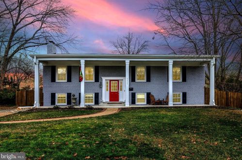 7111 Colgate Dr, Alexandria, VA 22307-1619