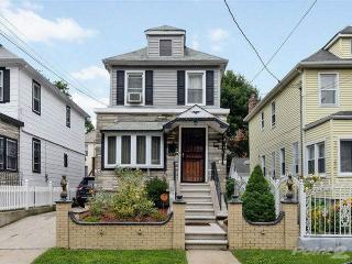 3697 Secor Ave, Bronx, NY 10466-5914