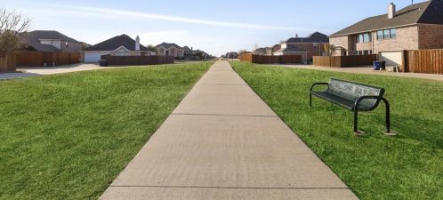 13338 4 Willows Dr, Frisco TX 75035-0043 exterior