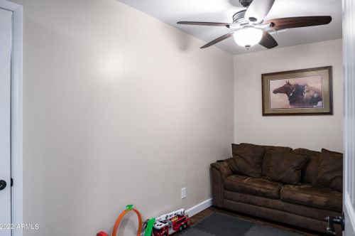 3351 76th Ave, Phoenix AZ  85033-4916 exterior