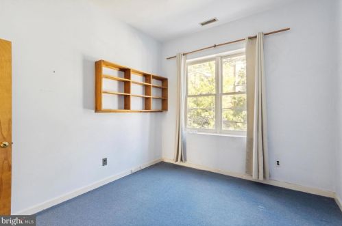 730 Bainbridge St, Philadelphia PA 19146-1807 exterior