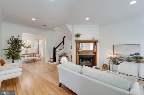 145 U St, Washington DC 20001-2338 exterior