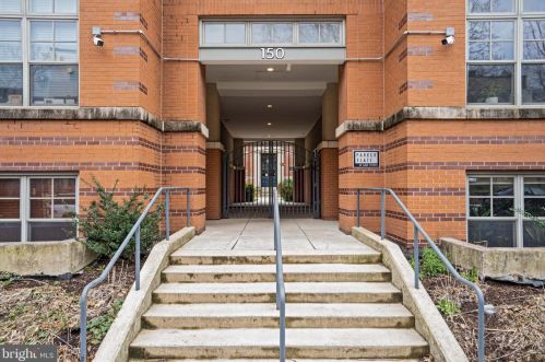 150 V St, Washington DC  20001-5603 exterior