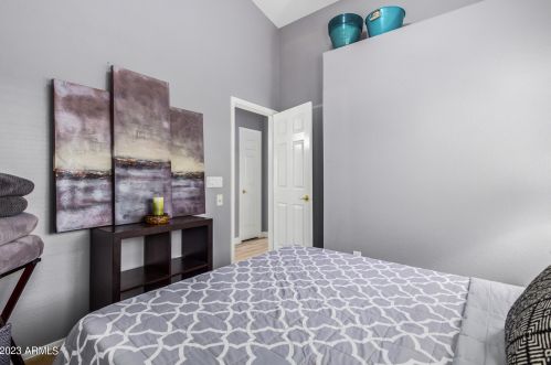 3816 74 Dr, Phoenix AZ 85033-2556 exterior