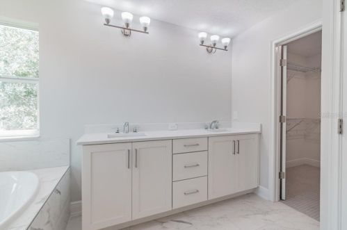 2113 Carmen St, Tampa FL 33606-1202 exterior