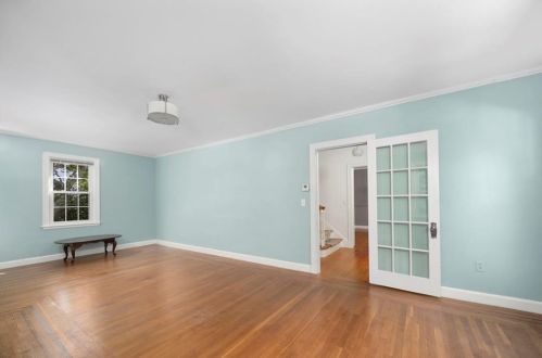 655 Pleasant Vly Pkwy, Providence RI 02908-4214 exterior