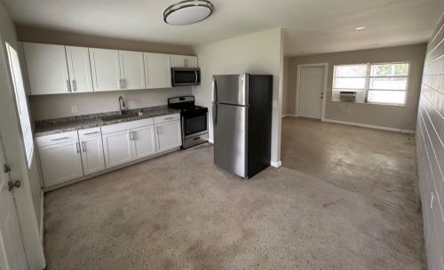 705 25th St, Fort Pierce FL  34947-5905 exterior