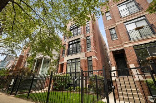 3236 Kenmore Ave, Chicago IL  60657-3307 exterior