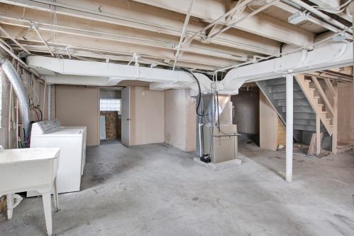 353 124 St, Chicago IL 60628-7214 exterior